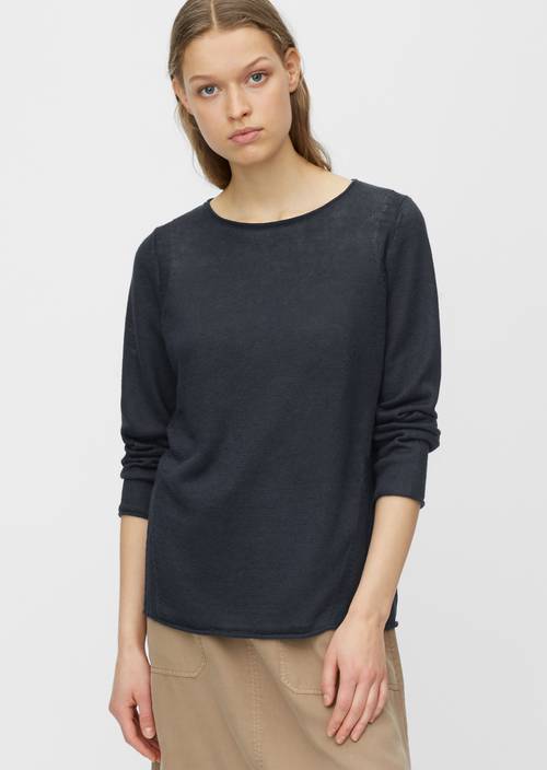 Pullover M881 in Frontalansicht