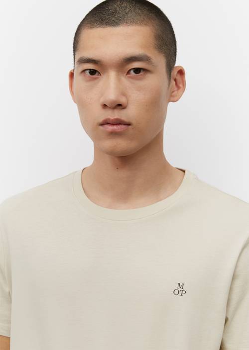 T-Shirt shaped M161 in Detailansicht