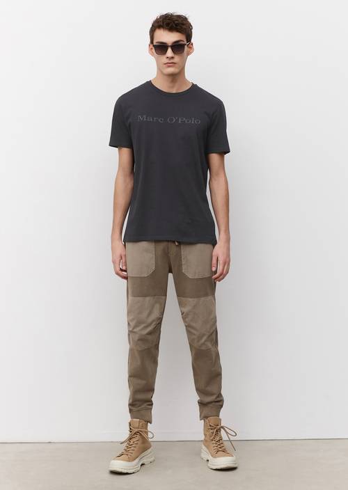 Logo-T-Shirt regular M895 en vista frontal