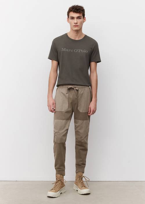 Logo-T-Shirt regular M987 en vista frontal