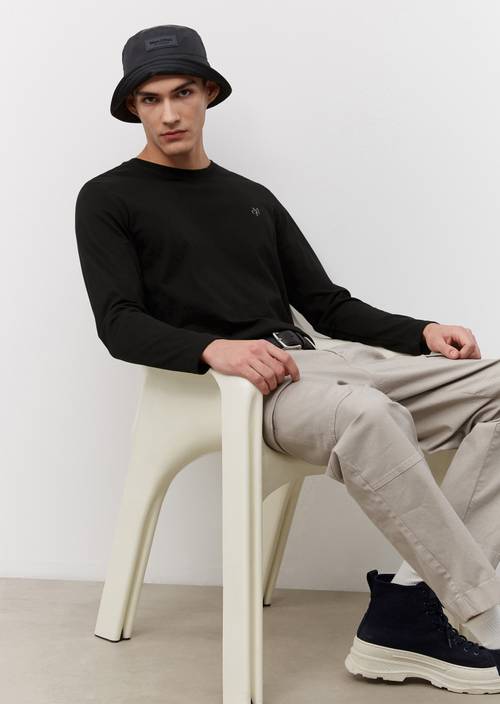 Koszulka z długim rękawem M990 w widoku z przodu