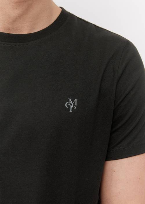 Tričko regular M990 v detailním pohledu