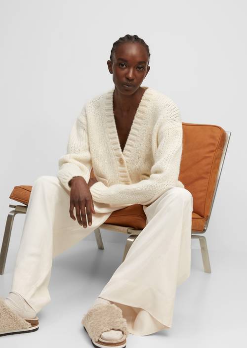 Grobstrick-Cardigan M159 in Frontalansicht