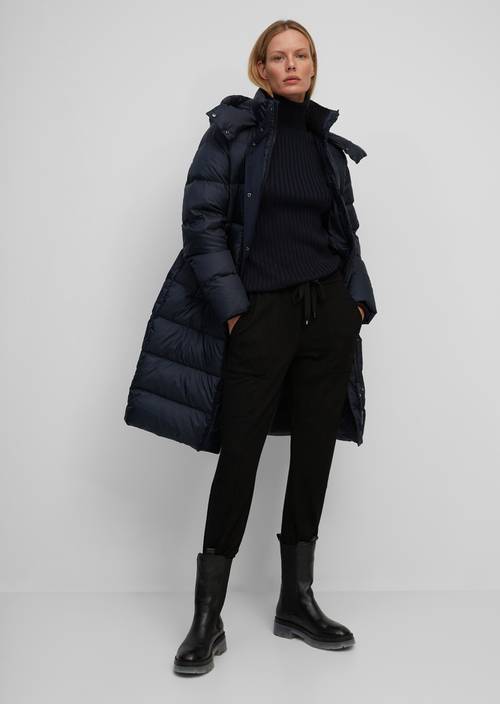 Puffer-Daunenmantel M899 in Frontalansicht