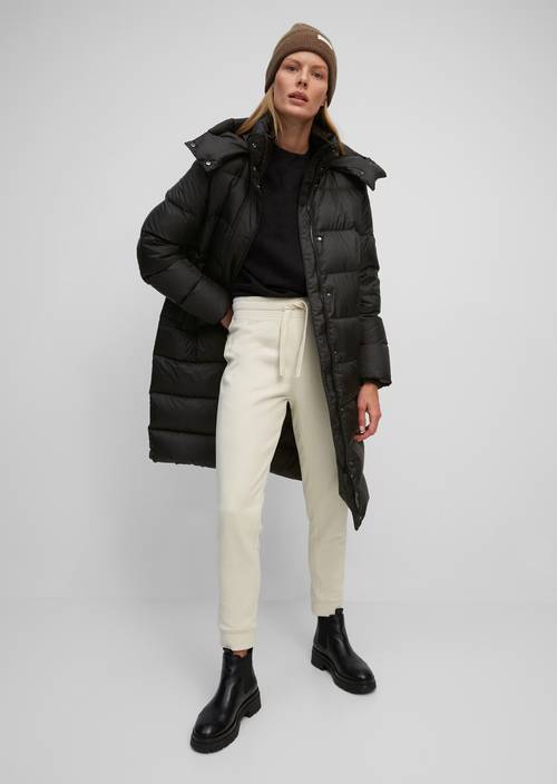 Puffer-Daunenmantel M990 in Frontalansicht