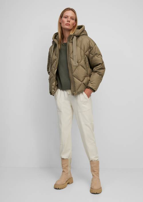 Puffer down jacket M757 in front view