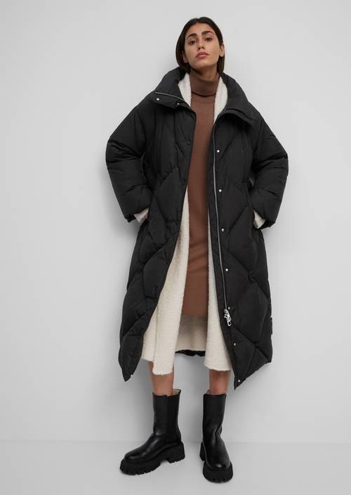 Puffer-Daunenmantel M990 in Frontalansicht