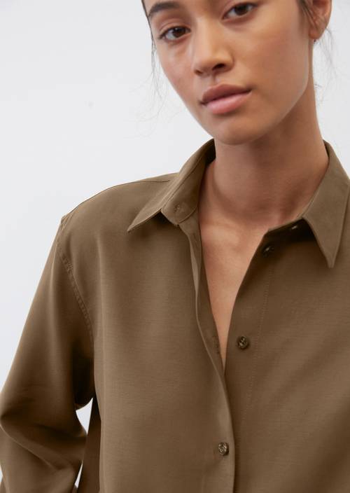 Fließende Langarm-Bluse M770 in Detailansicht