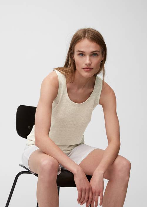 Top M749 in Frontalansicht