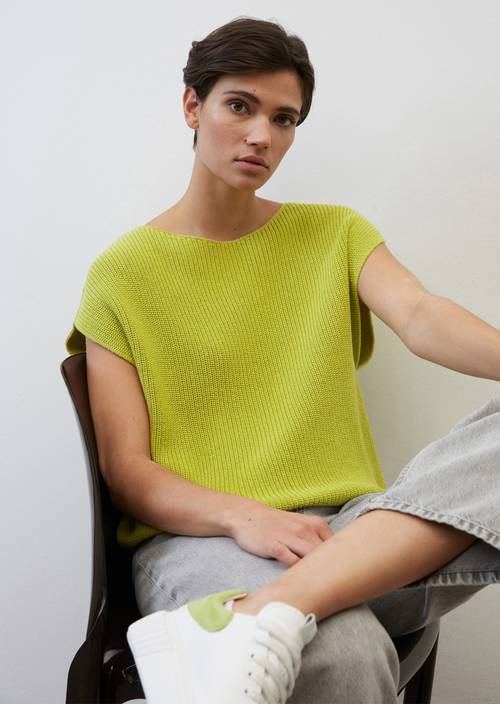 Ärmelloser Oversize-Pullover M443 in Frontalansicht