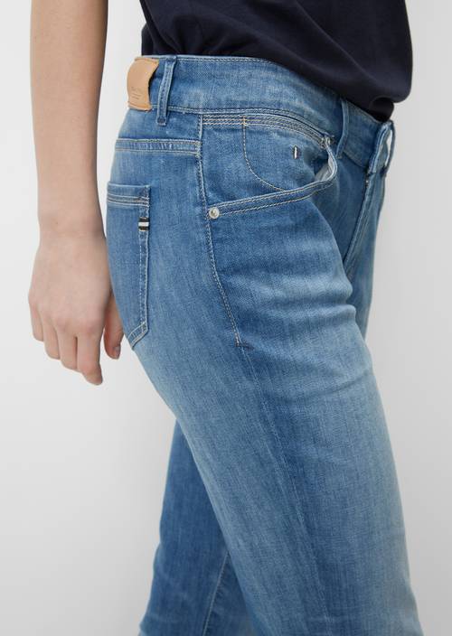Jeans Modell ALBY slim M034 in Detailansicht