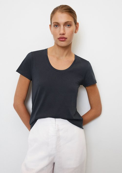 T-shirt in a relaxed fit — M899