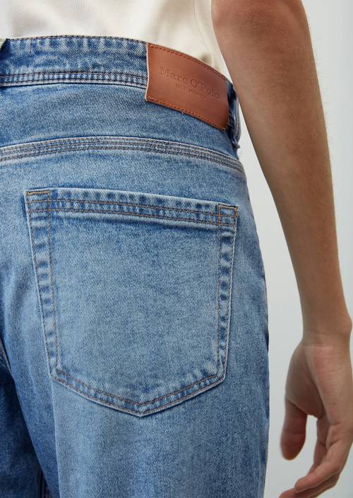 Jeans Modell THEDA boyfriend cropped M016 in Detailansicht