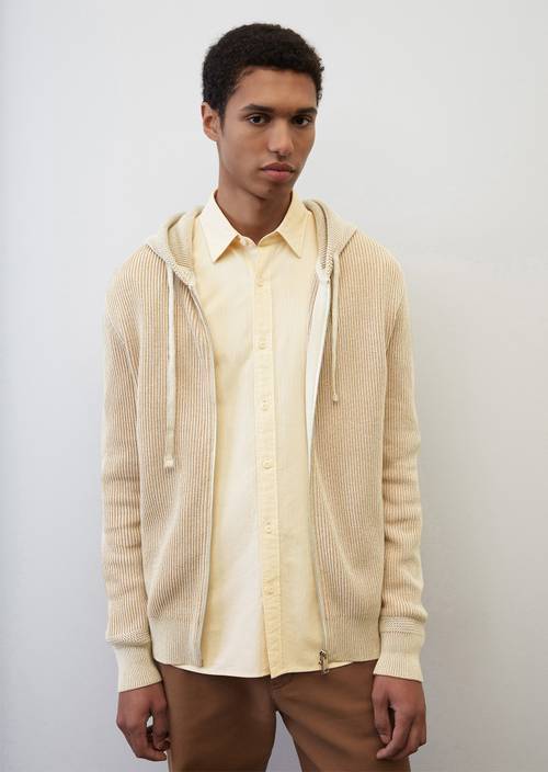 Kapuzen-Strickjacke regular M133 in Frontalansicht