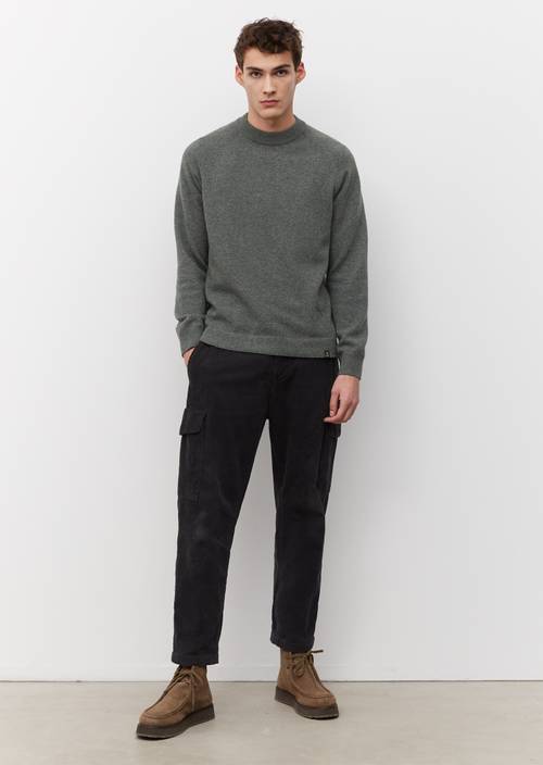 Raglan jumper M946 in front view