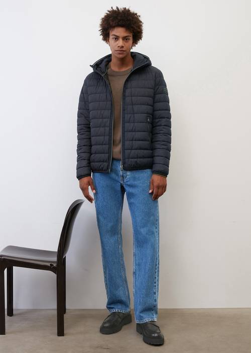 Veste matelassée légère à capuche M898 en vue de face