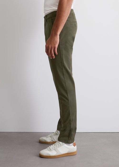 Chino model Stig shaped — M499