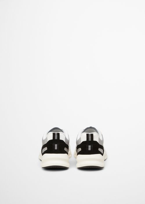 Sneaker — M112