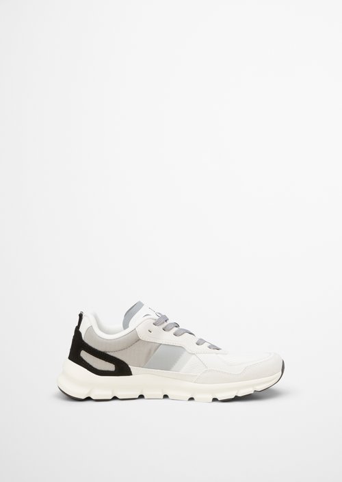 Sneaker — M112
