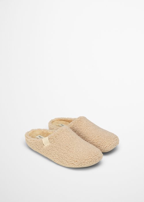 Slippers — M715