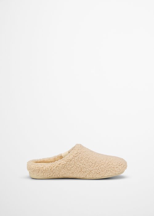 Slippers — M715