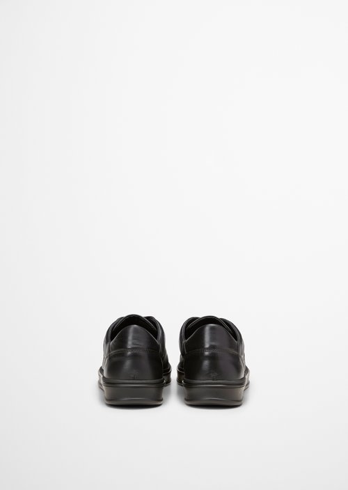 Sneaker — Black
