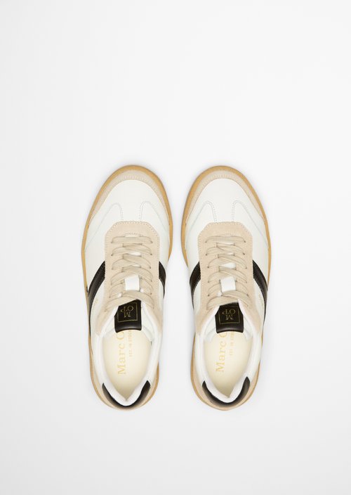 Sneaker — M127