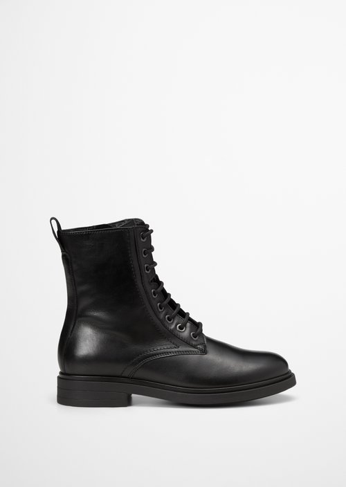 Lace-up boots — Black
