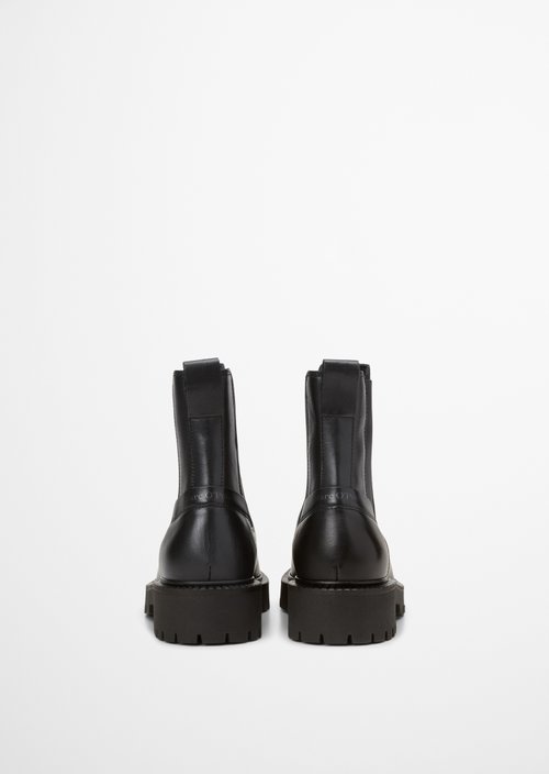 Chelsea boot model Phia — Black
