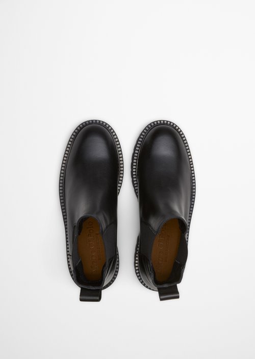 Chelsea boot model Phia — Black