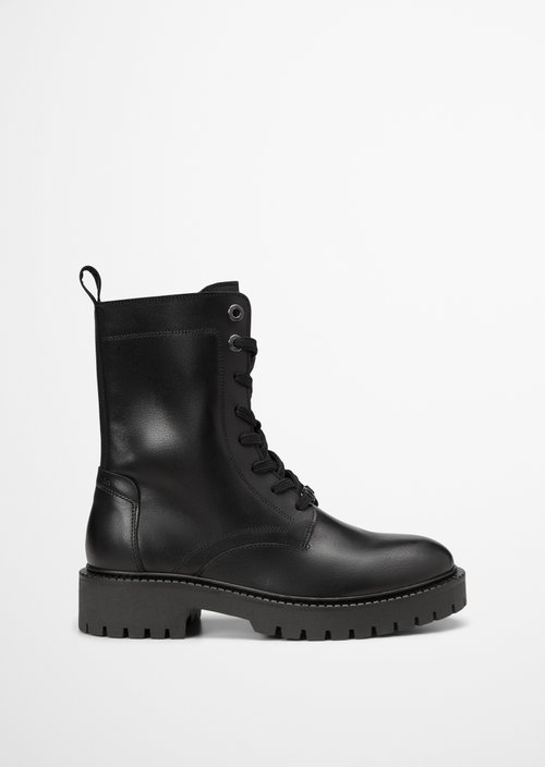 Lace-up boots — Black