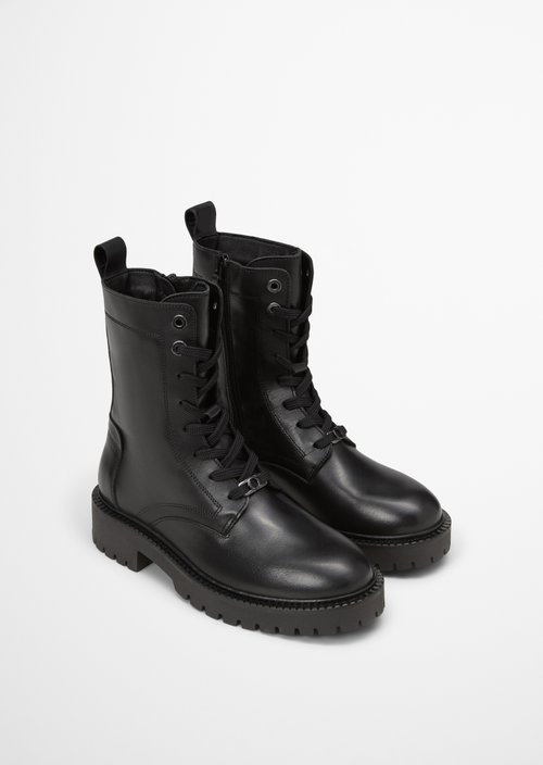 Lace-up boots — Black