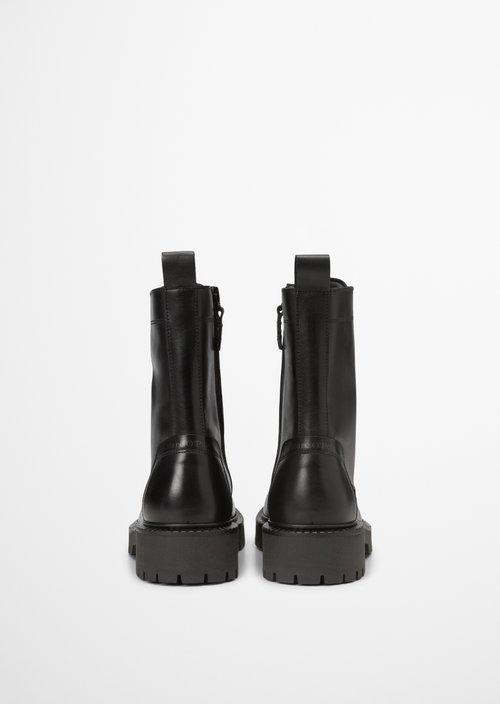 Lace-up boots — Black