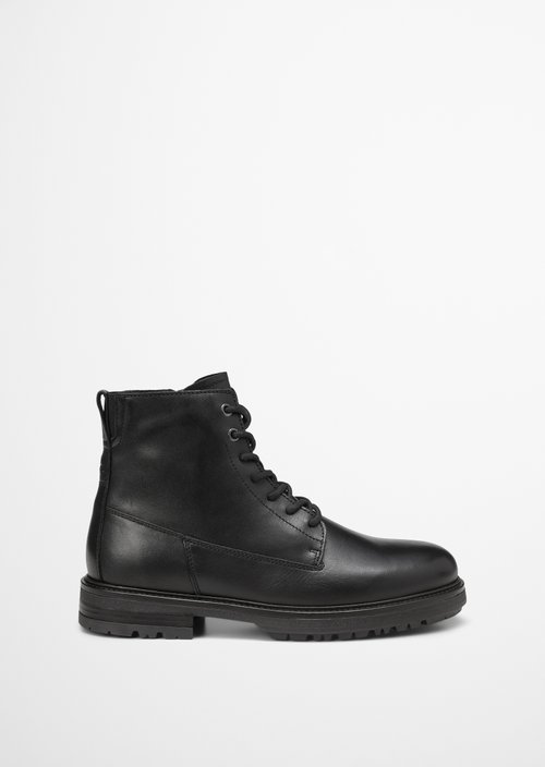 Lace-up boots — Black