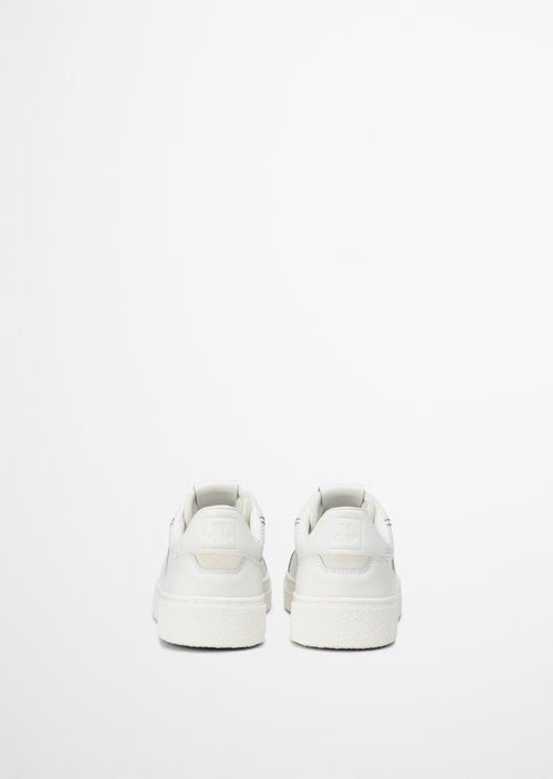 Sneaker — White