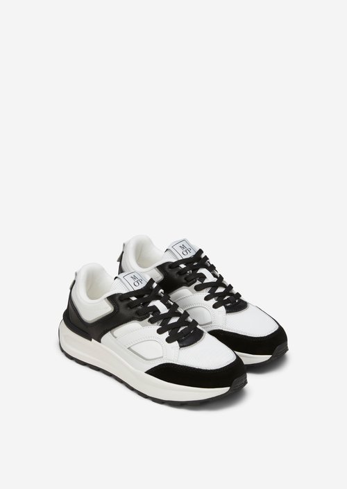 Sneaker — M137