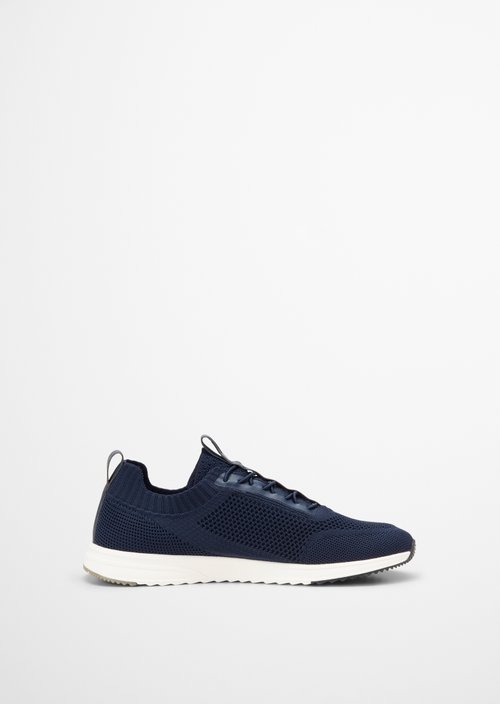 Sneaker — M890