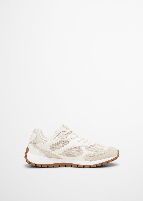 Sneaker — M106