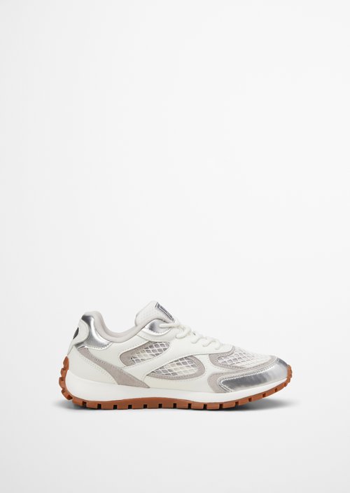 Sneaker — M122