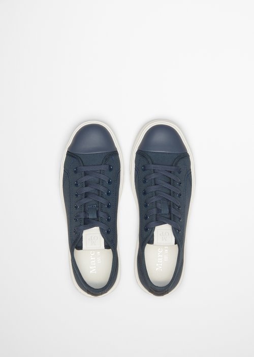 Sneaker — M890