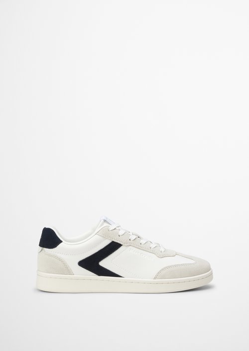 Sneaker — M149