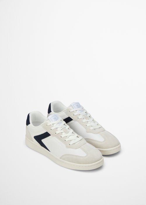 Sneaker — M149
