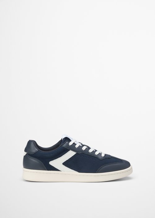 Sneaker — M893