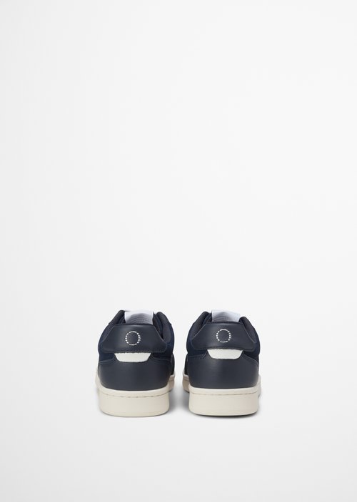 Sneaker — M893