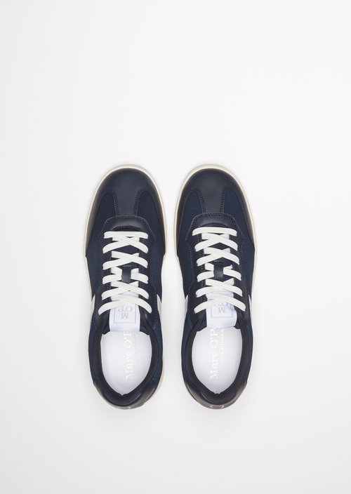Sneaker — M893