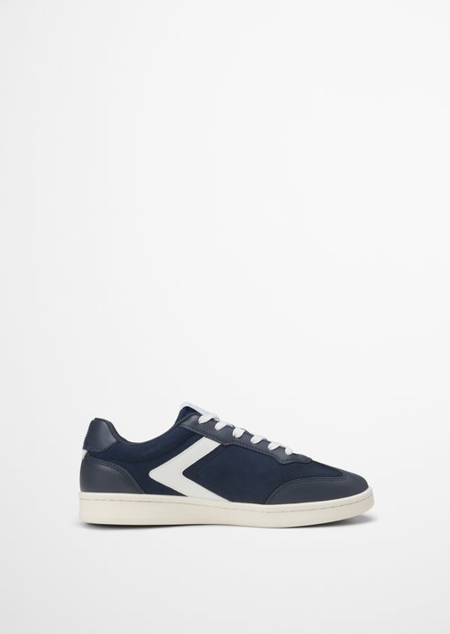 Sneaker — M893