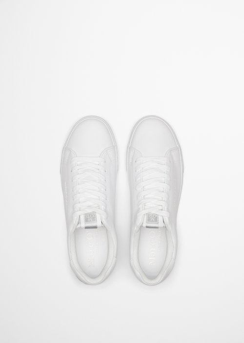 Sneaker — White