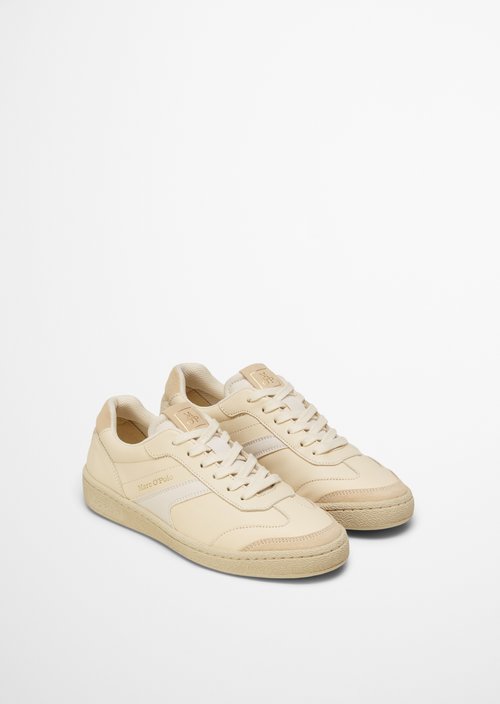 Sneaker — M170