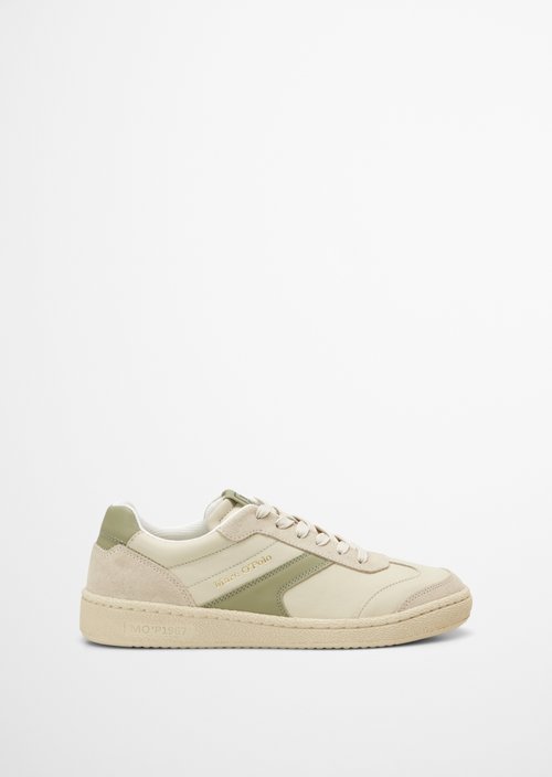 Sneaker — M198