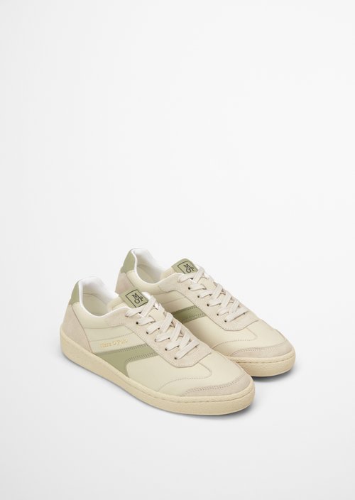 Sneaker — M198